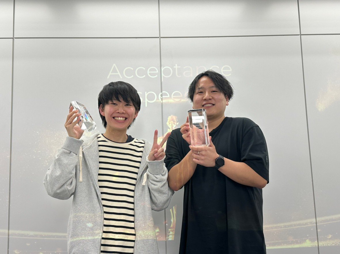 現場でメンバーと向き合う滝口侑平